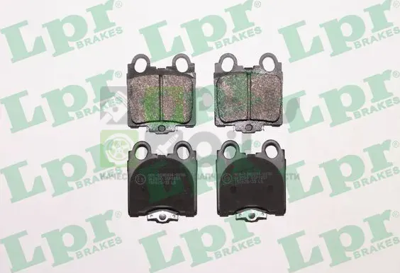 Тормозные колодки LPR задние для Toyota Altezza 1999-2005. Артикул 05P1051