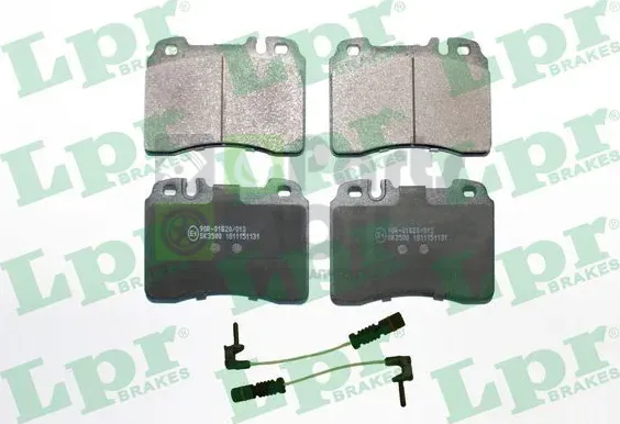 Тормозные колодки LPR передние для Mercedes-Benz W124, A124 1991-1993. Артикул 05P1131A