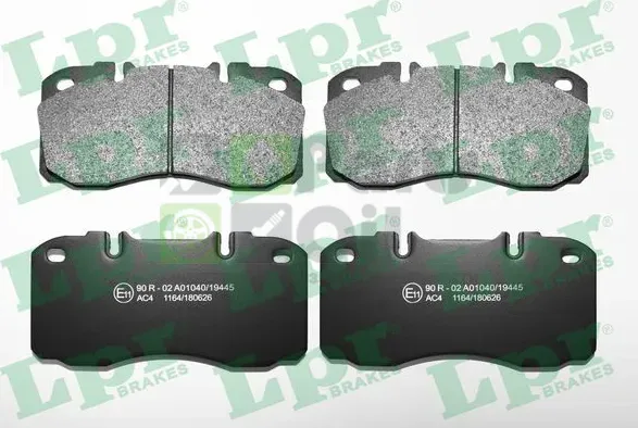 Тормозные колодки LPR передние для IVECO Daily IV 2006-2011. Артикул 05P1164