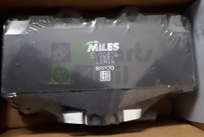 Тормозные колодки Miles Semi-Metallic передние для Volkswagen Taro 1989-1997. Артикул E100231