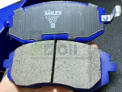Тормозные колодки Miles Керамика передние для Subaru Forester III 2008-2013. Артикул E500220