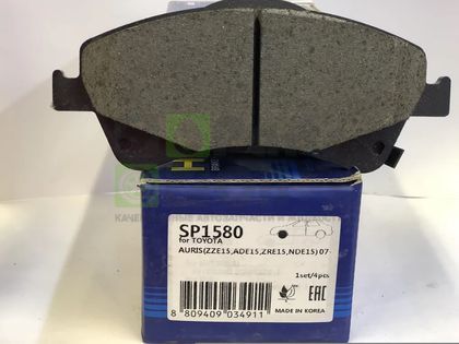 Тормозные колодки Sangsin Hi-Q передние для Toyota Avensis III 2008-2018. Артикул SP1580