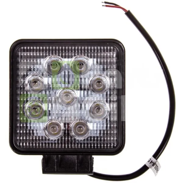 Фара противотуманная OFF ROAD SKYWAY 105*105 мм, квадратная, 12V24V, 27W, 9 диодов, рассеиваемый