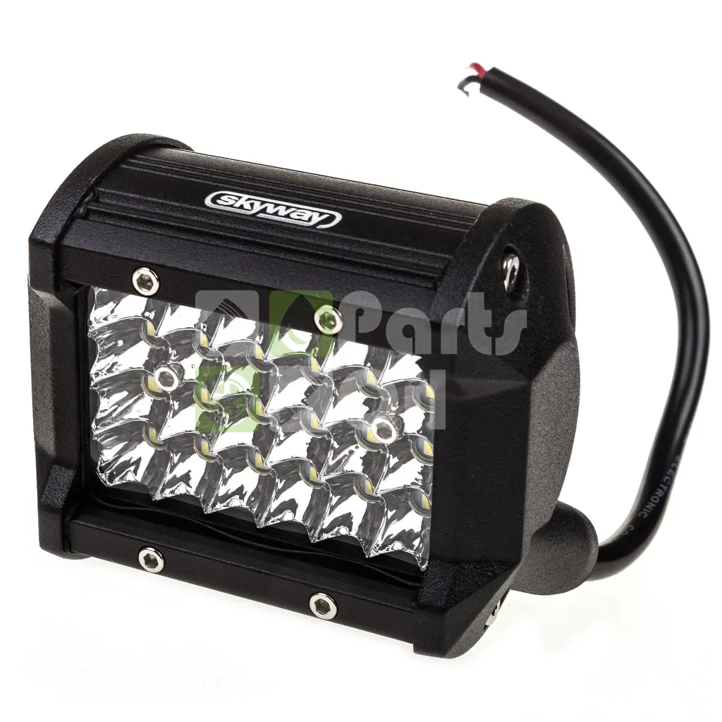 Фара противотуманная OFF ROAD 12V24V 72W SKYWAY 95*75*70 мм,6000K,прямоугольная, 24 диода, ближн