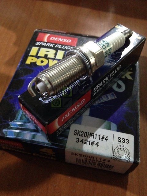 Свеча зажигания DENSO SK20HR114