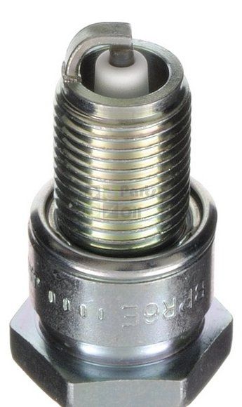 Свеча зажигания NGK BPR6E